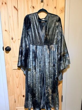 Velvet Metallic Long Kimono Robe with bell sleeves - Slate Green/Charcoal